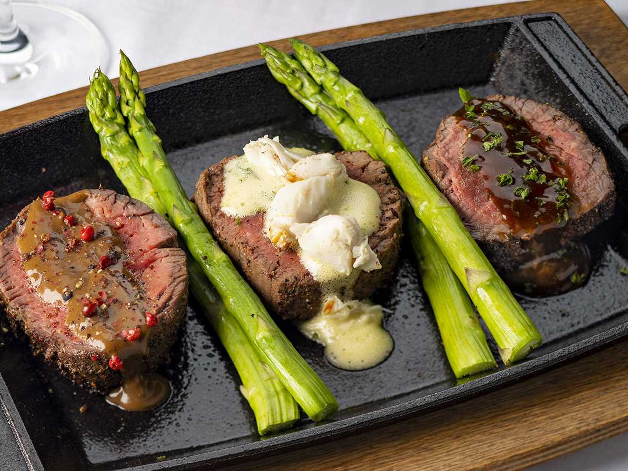 Perry’s Steakhouse Christmas special