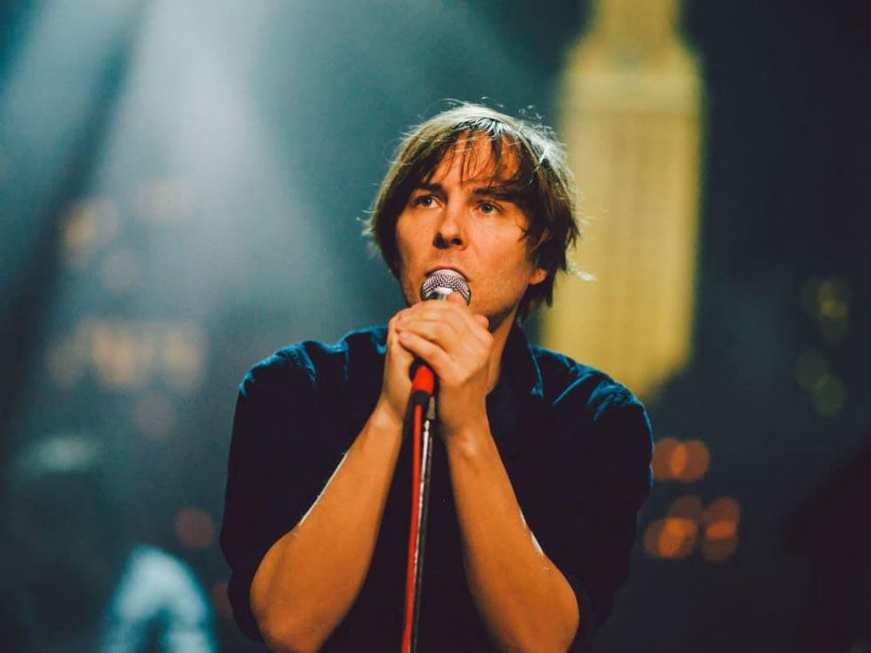 Phoenix singer cropped close