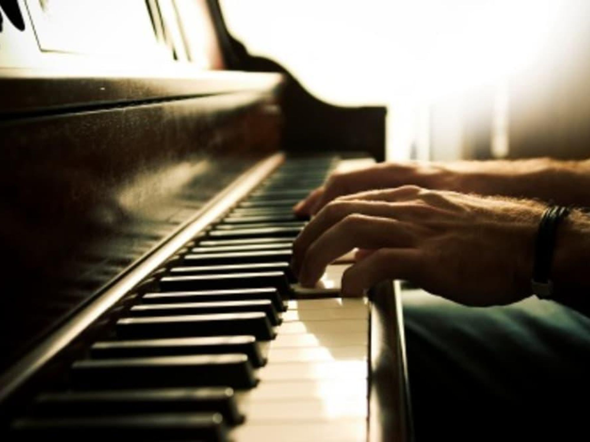 Piano hands