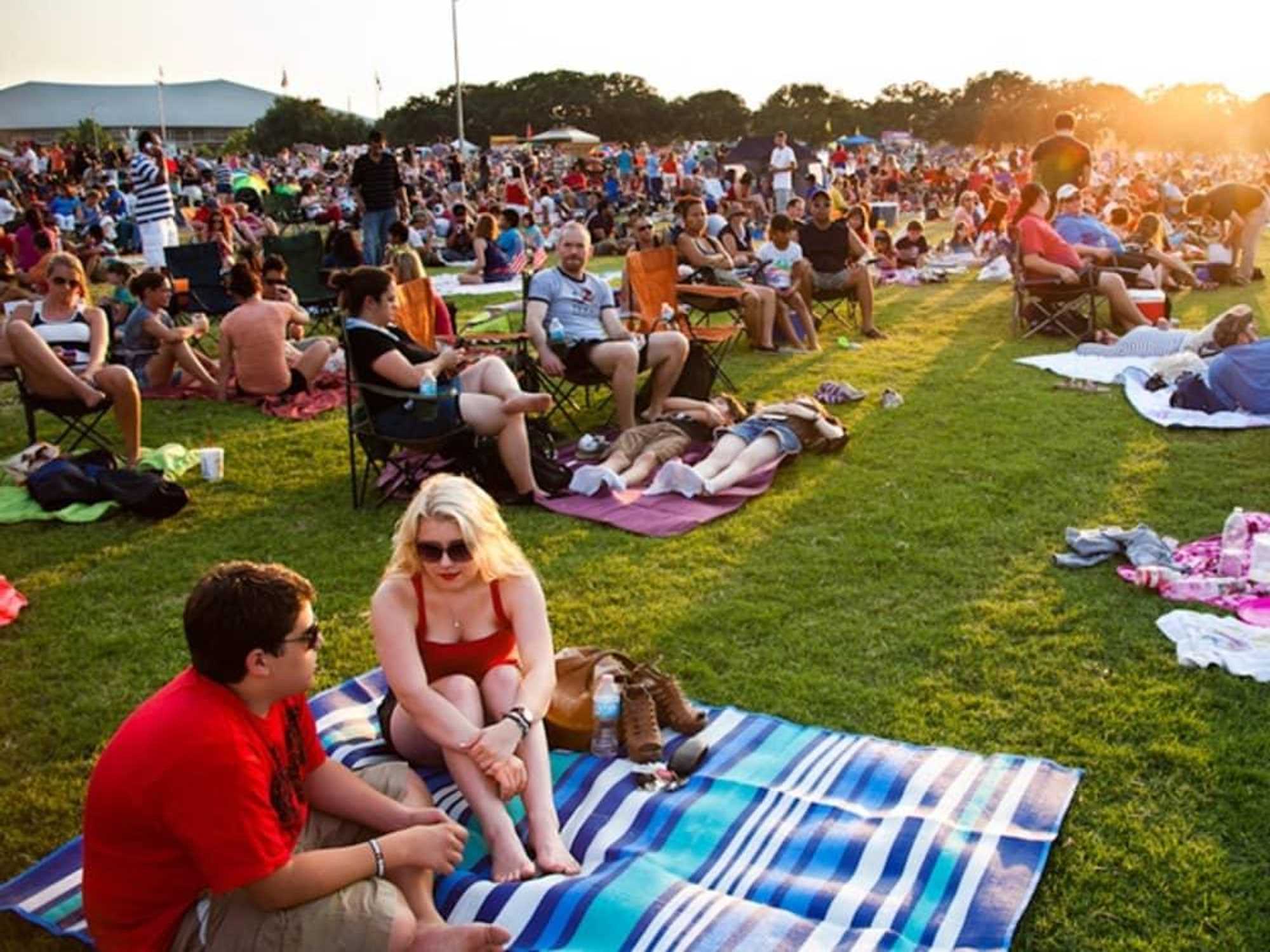 picnicking before the fireworks show