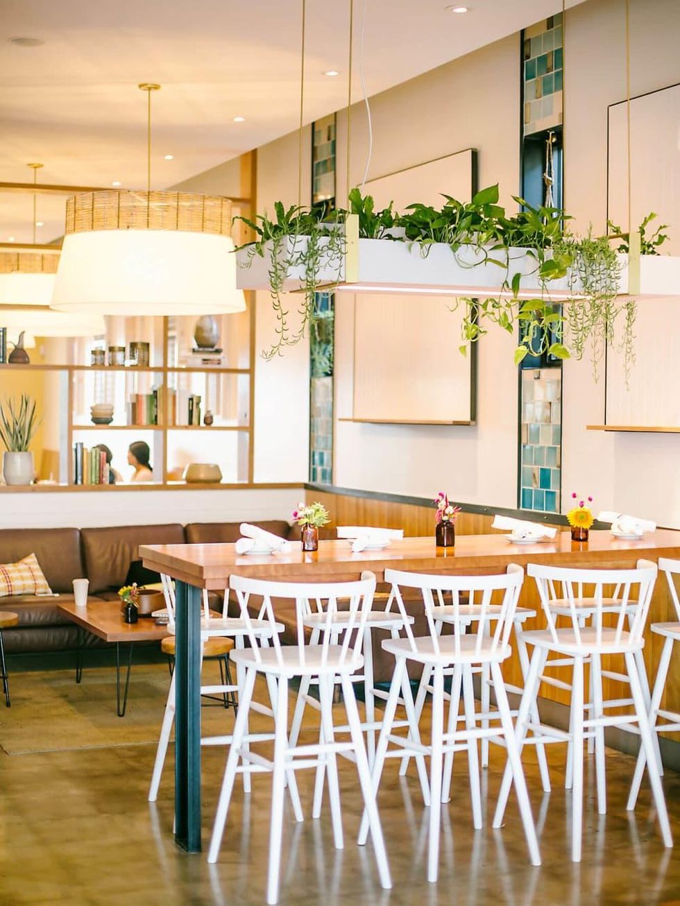 Picnik Burnet Road restaurant lounge