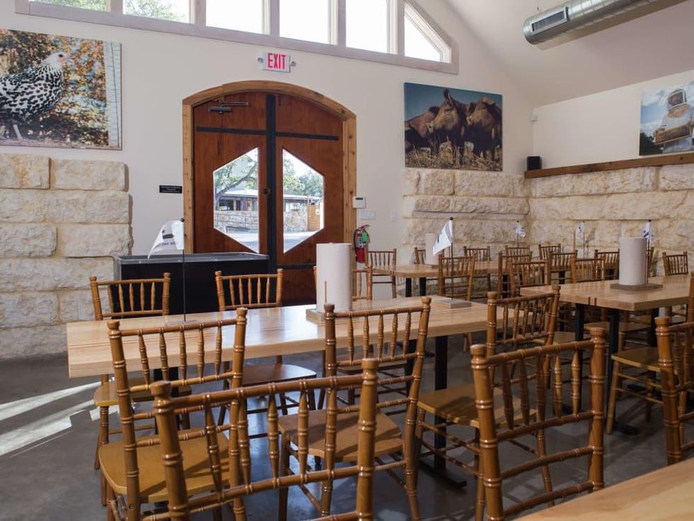 Pizzeria Sorellina interior