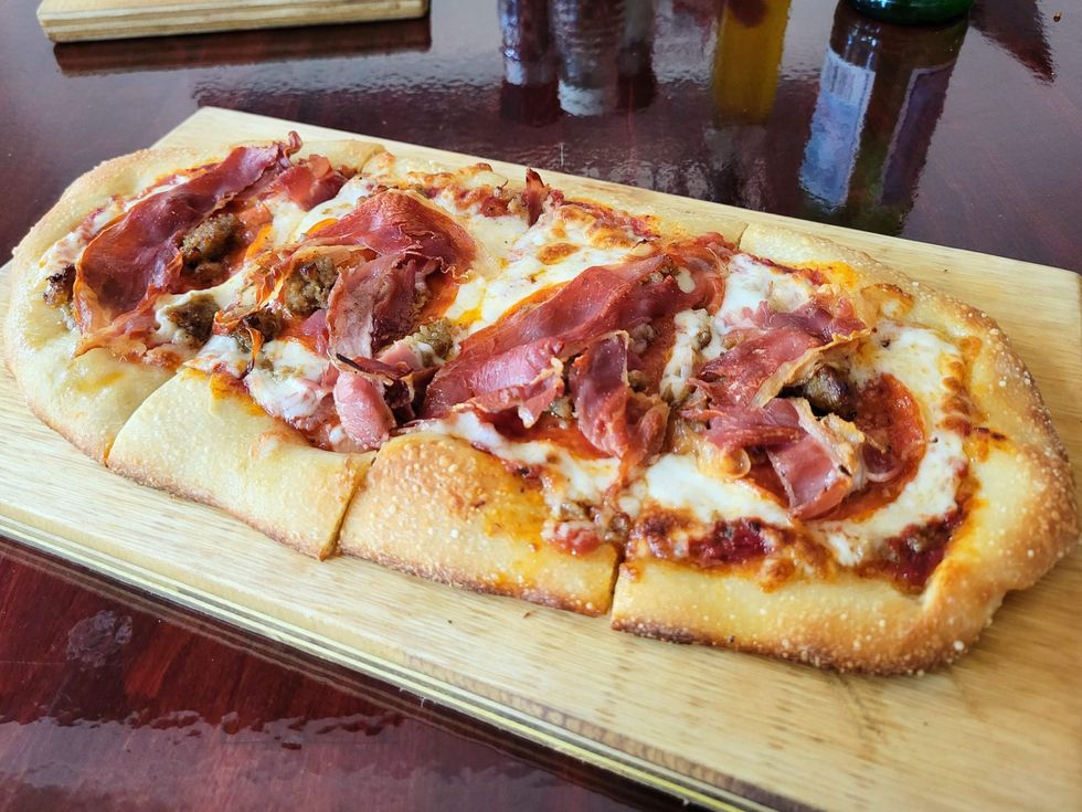 Pizzeria Sportiva Austin pizza