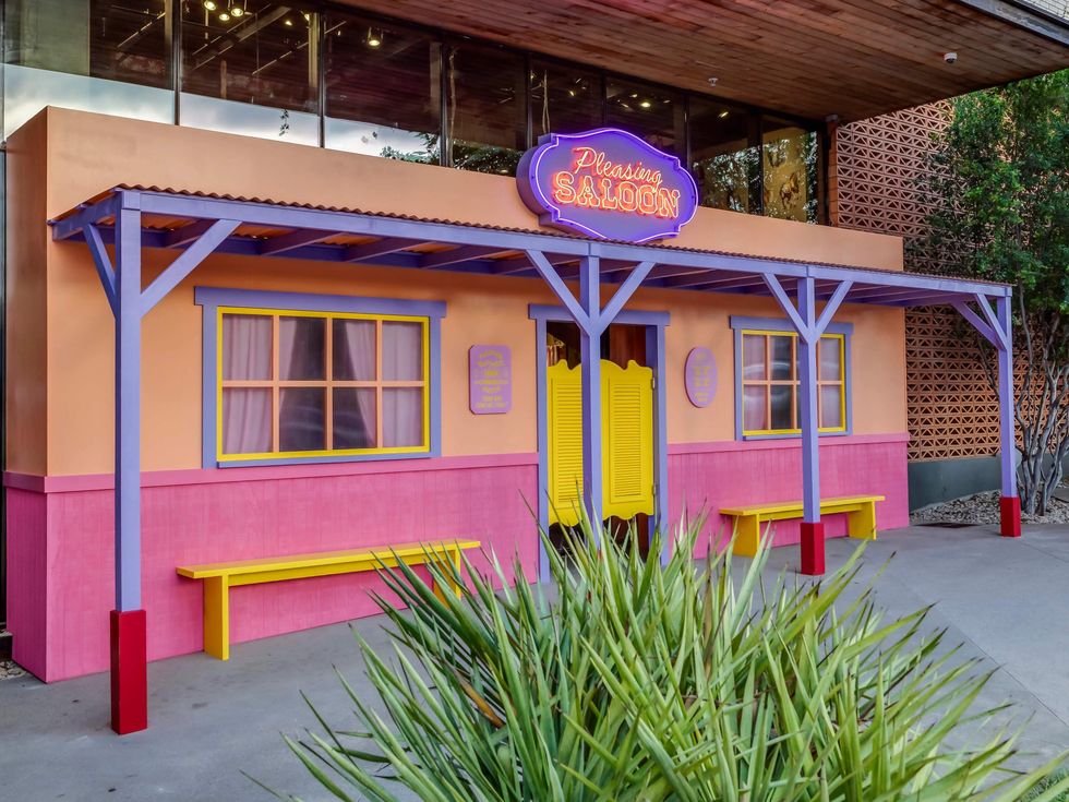 Pleasing Saloon Harry Styles Austin South Congress