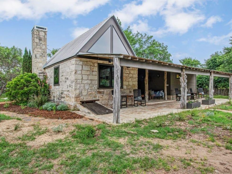 Porch House, Odonata Escape