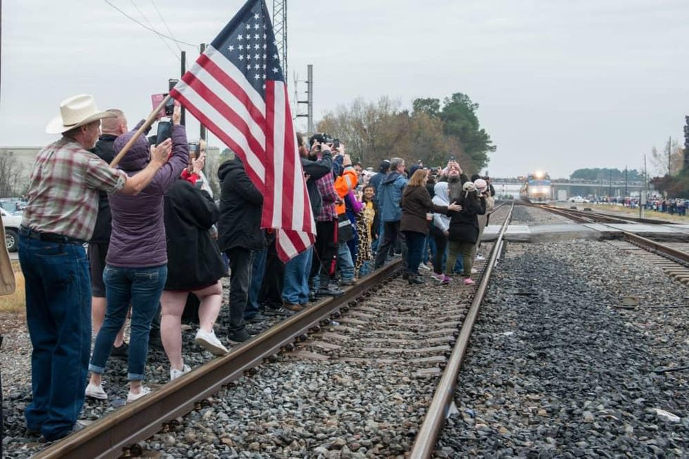 President Bush train 4141 procession Spring