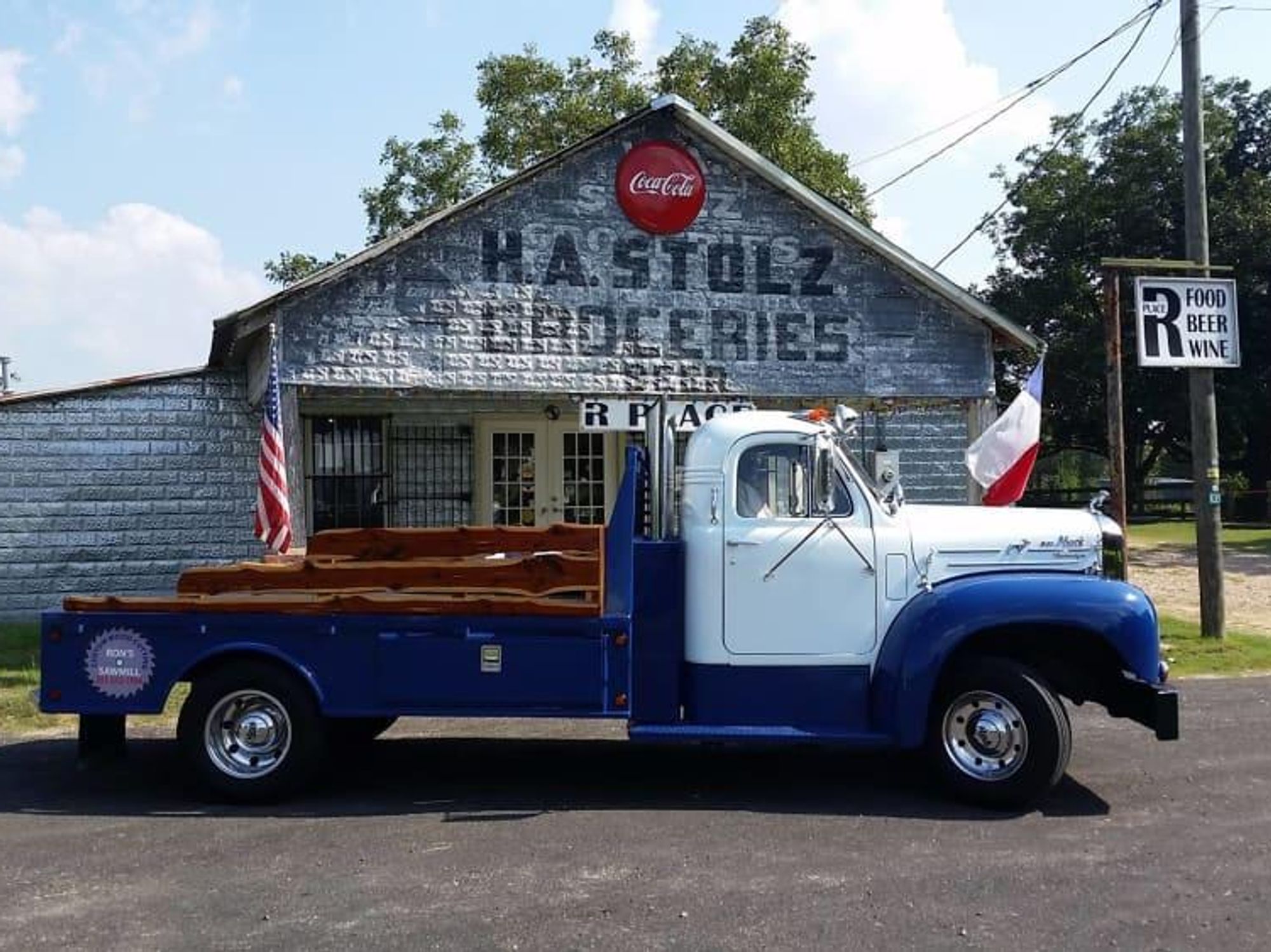 R Place at Washington on the Brazos