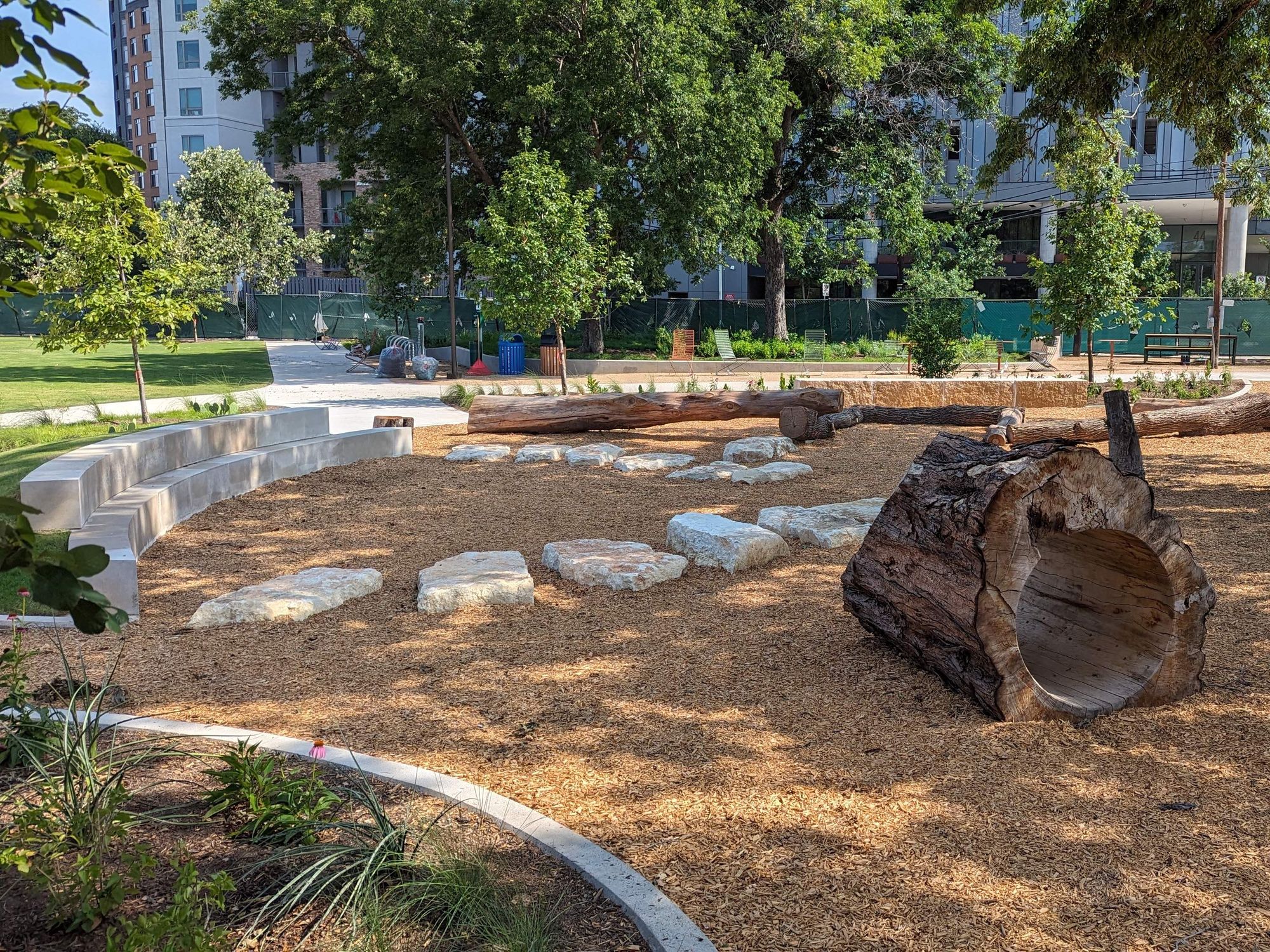 Rainey Street Trailhead