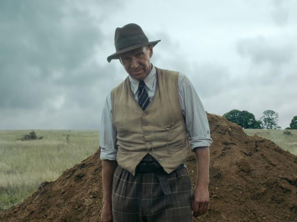 Ralph Fiennes in The Dig