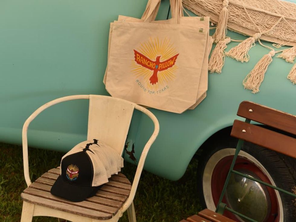 Rancho Pillow Mercado Round Top
