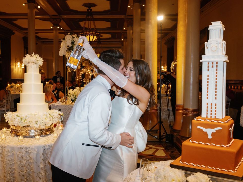 Rector McWhirter wedding, UT cake, Driskill