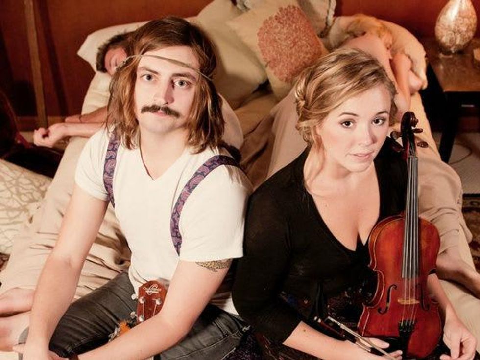 Robert Ellis and Wild Child in concert