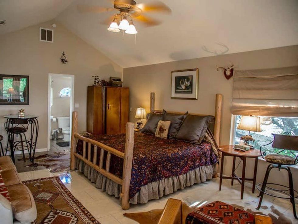 Robin's Nest Lake Travis accomodations