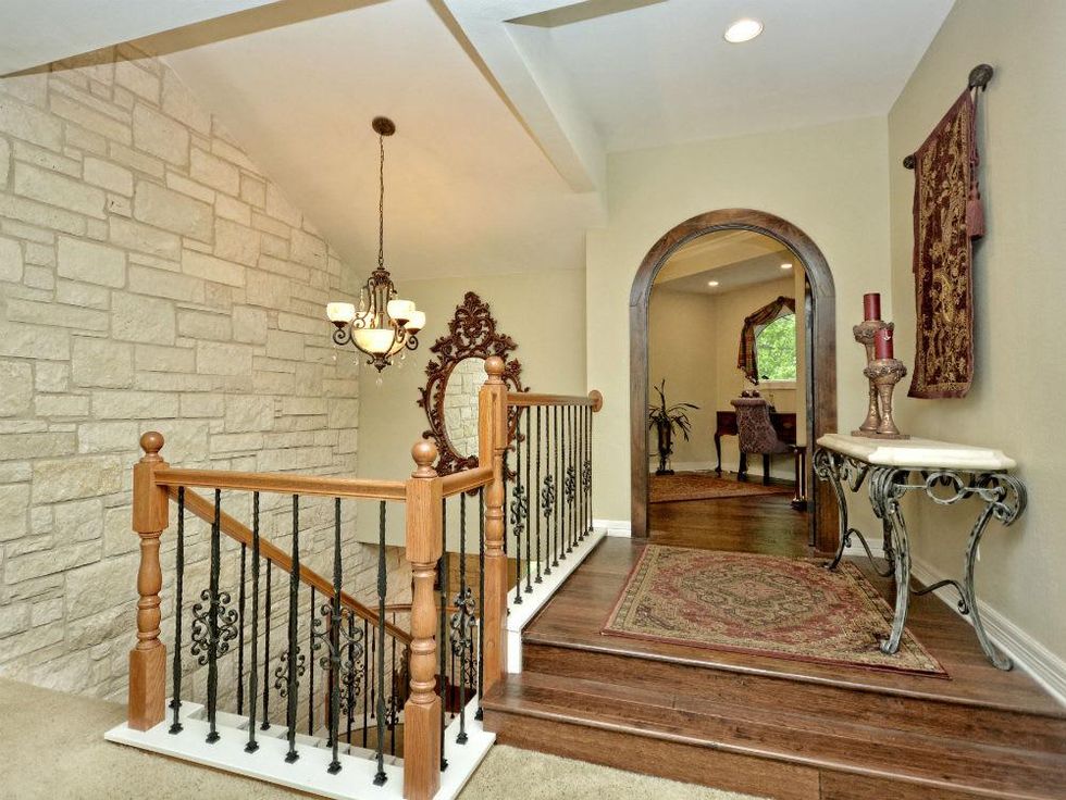 Rollingwood home_West Austin house_3206 Park Hills_Hatley Park Acres_78746_upstairs_2015