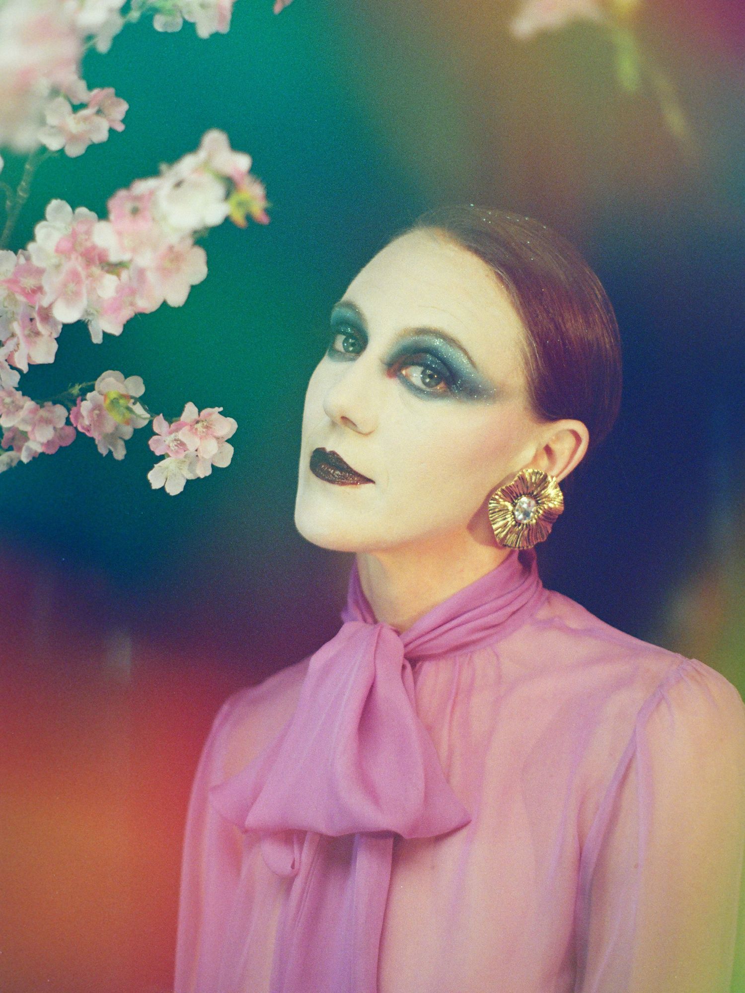 Rose Barnett Topaz The Gift