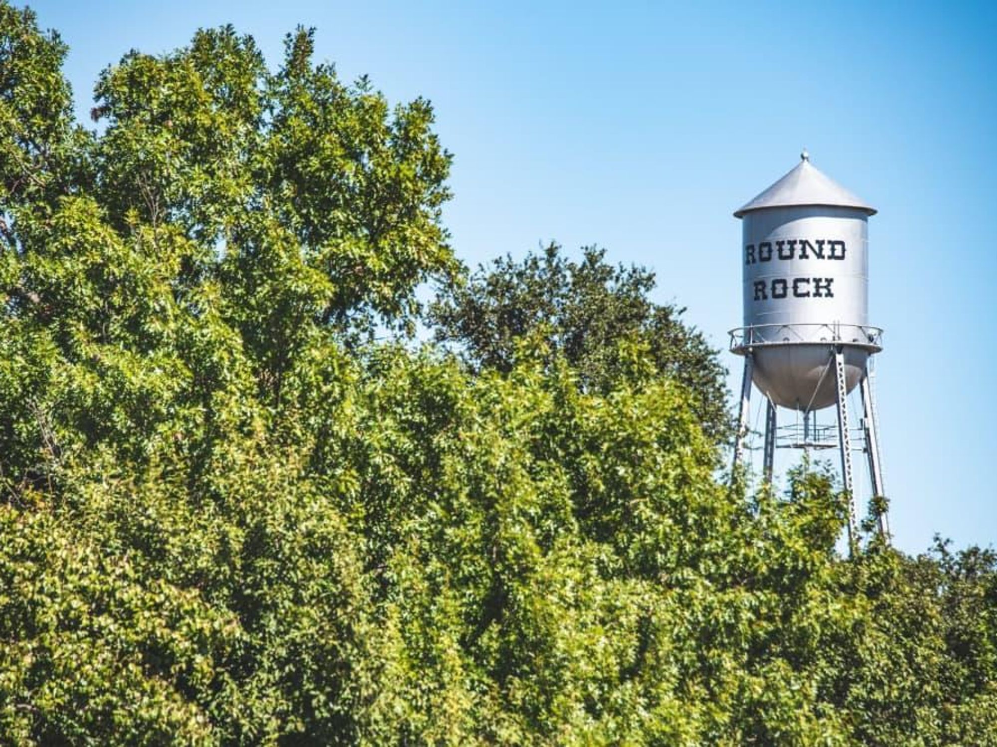 Round Rock watertower
