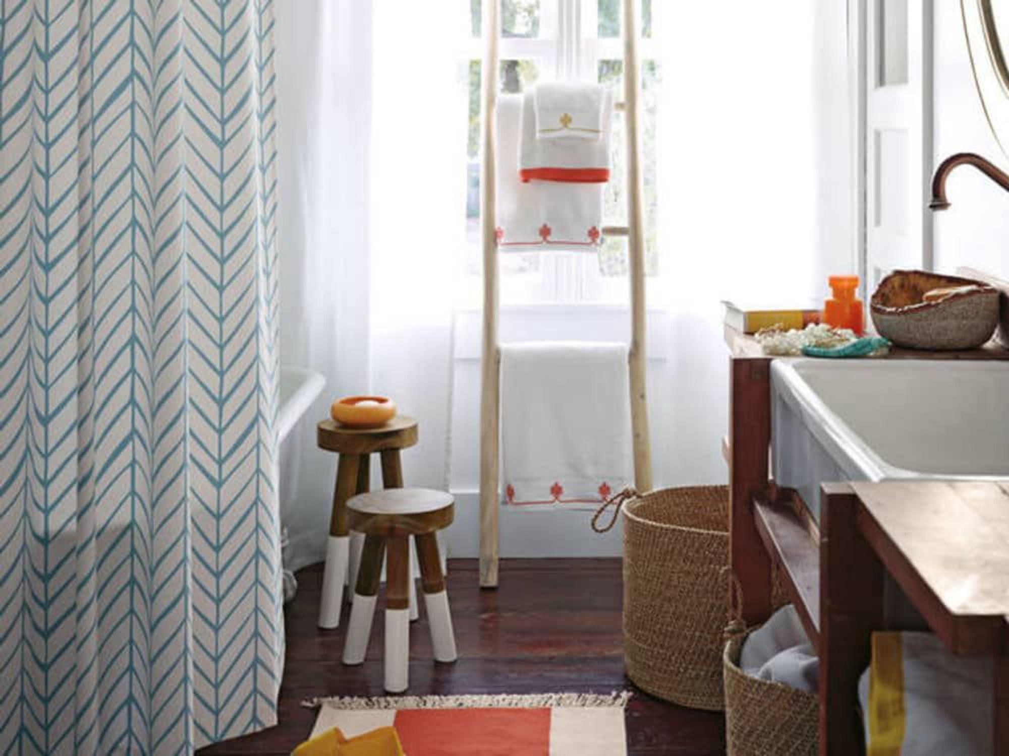 Rustic bathroom idea with ladder shelving