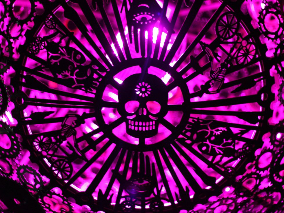 San Antonio underpass Ballroom Luminoso