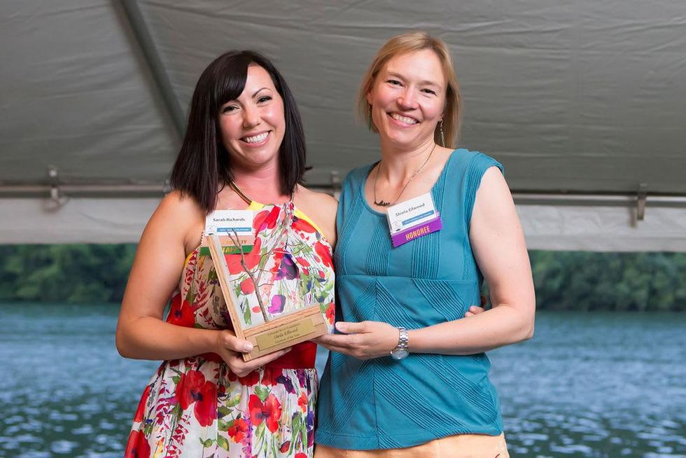 Sarah Richards presents Sheila Ellwood with the Volunteer of the Year award at the 12th Annual Cocktails on the Colorado Gala