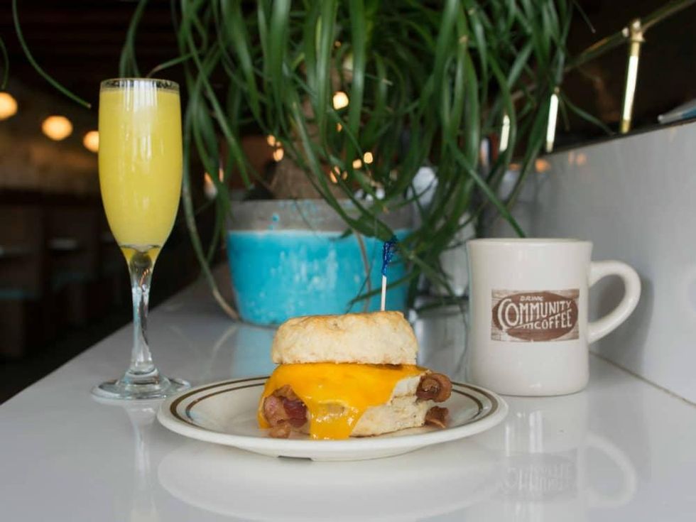 Sawyer and Co Austin restaurant breakfast sandwichi mimosa coffee