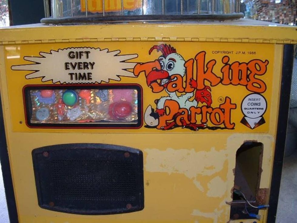 Sekrit Theater Austin estate sale game