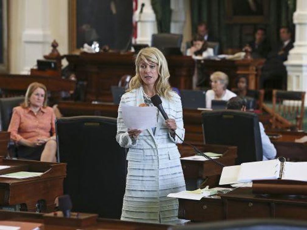 Thousands of protestors, anchored by Wendy Davis' filibuster, kill ...