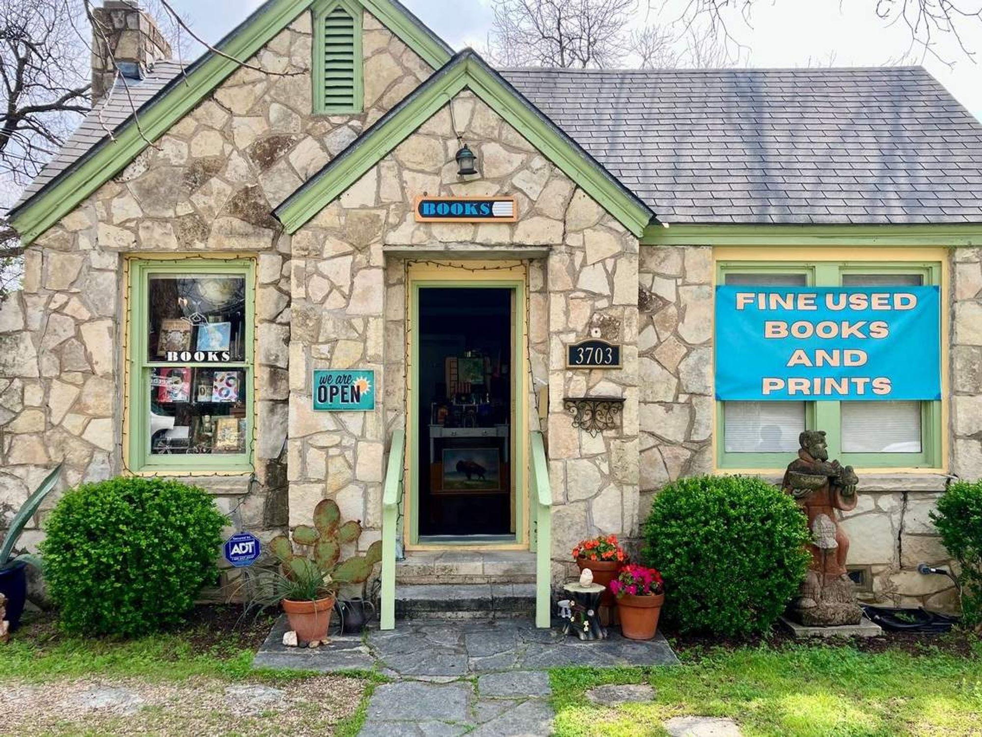 South Congress Books on Kerbey Lane