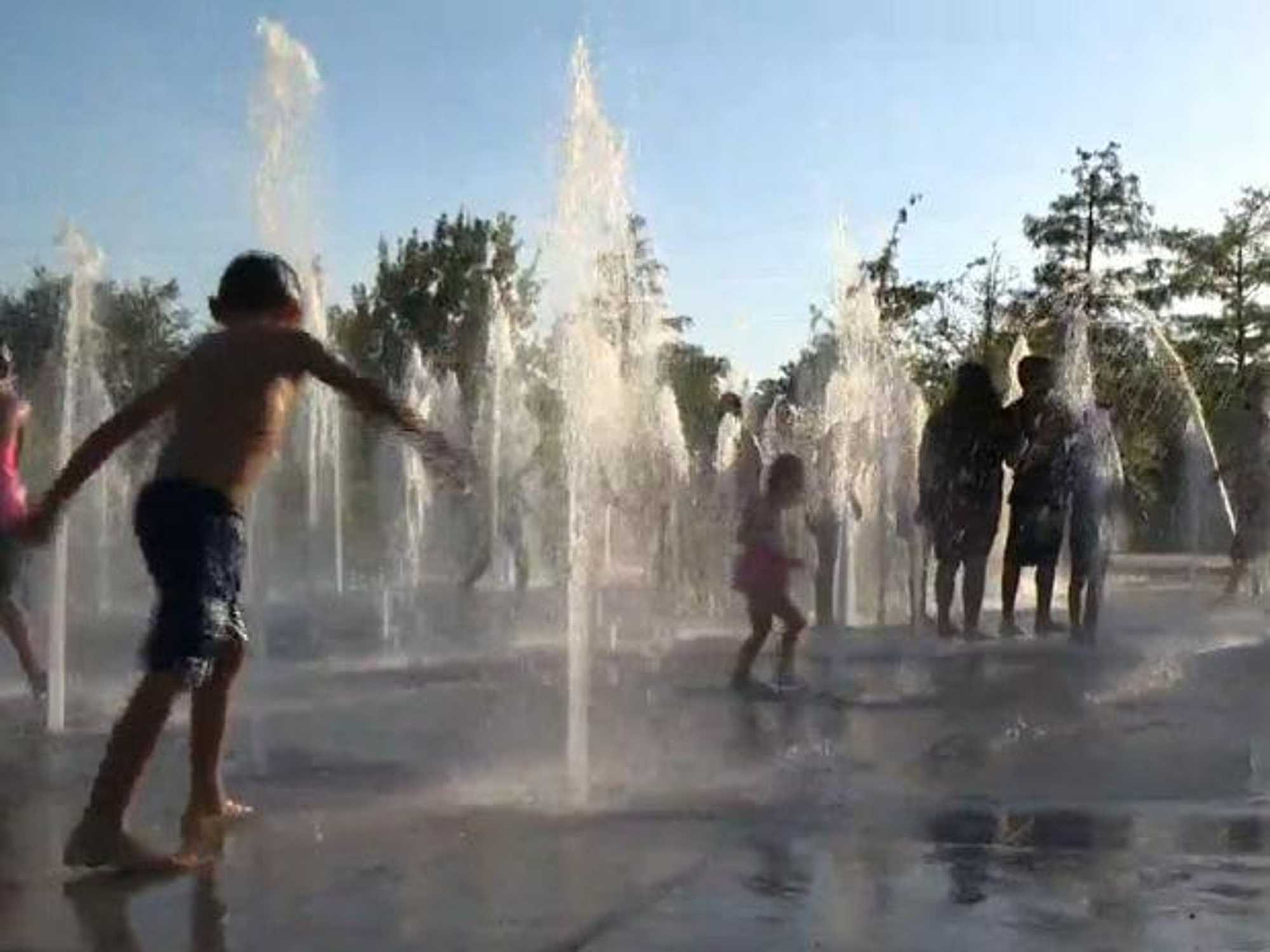 Splash Pad Town Lake Park