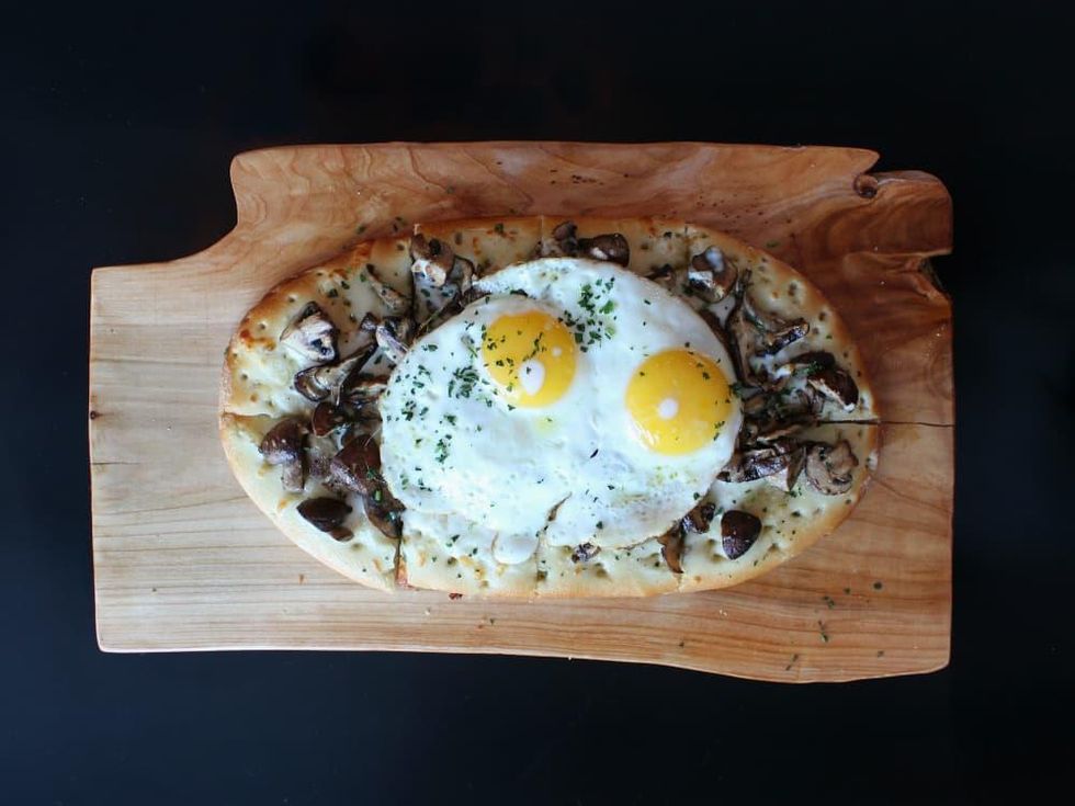St Genevieve Austin bar Rock Rose March 2016 pizza egg mushroom