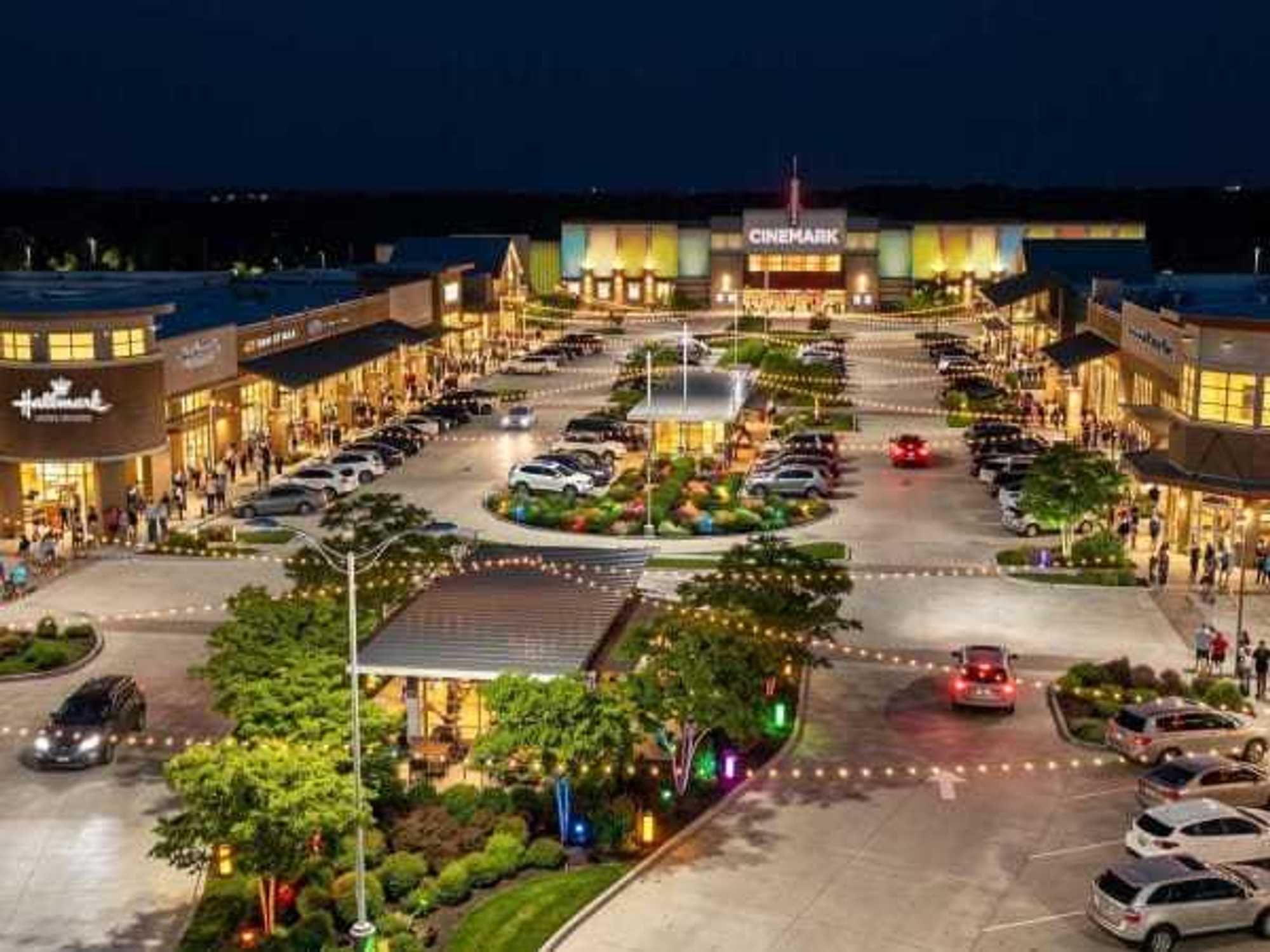 Stone Hill Town Center in Pflugerville