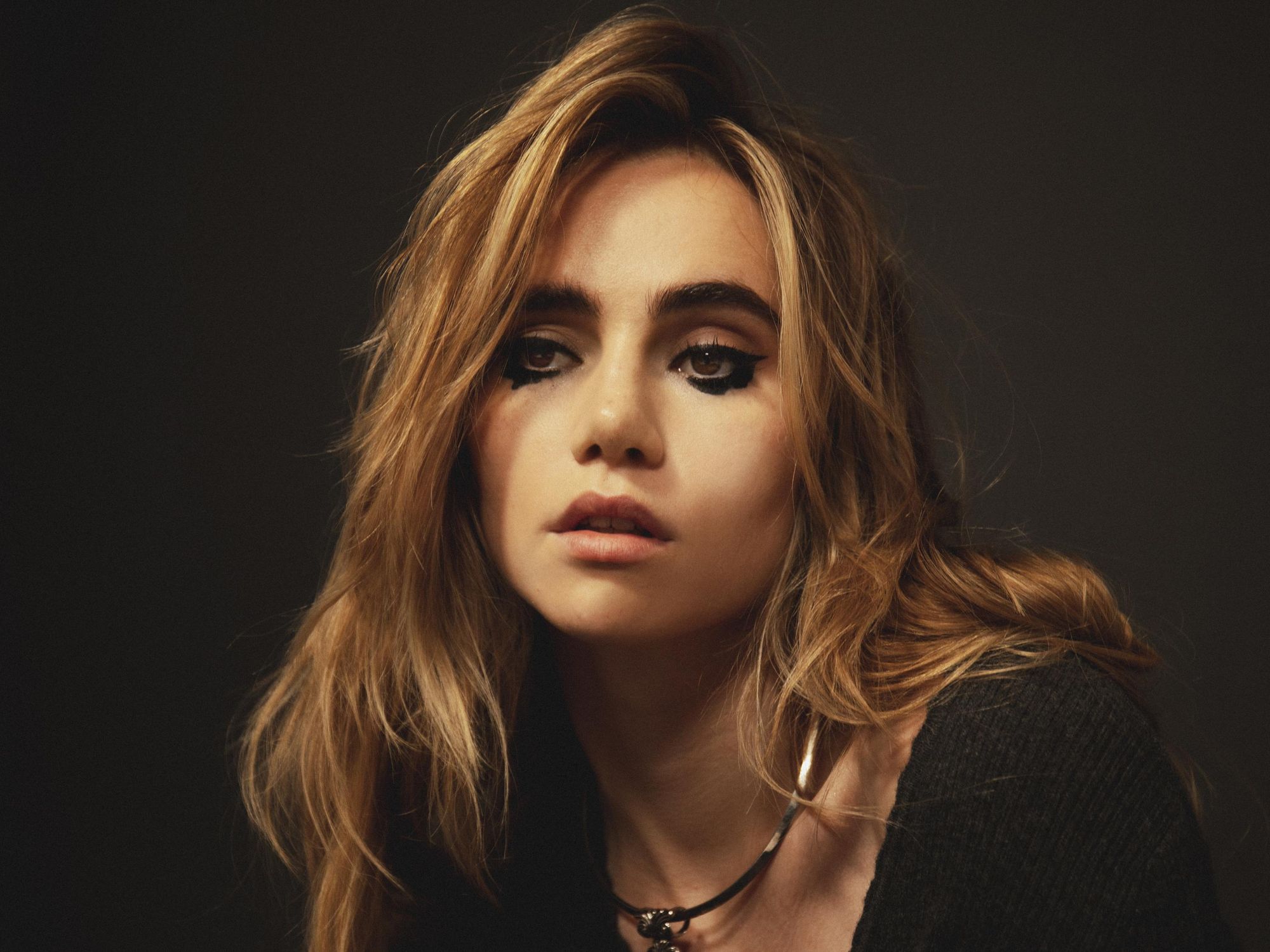 Suki Waterhouse