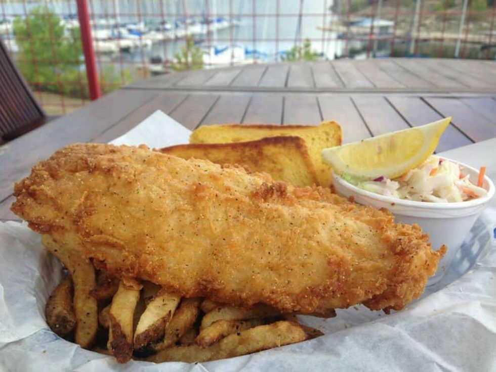 Sundancer Grill Austin restaurant Lake Travis fried fish