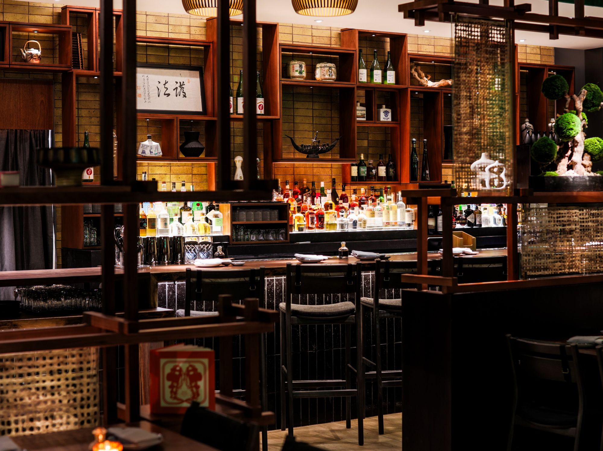 Sushi Roku Austin interior bar