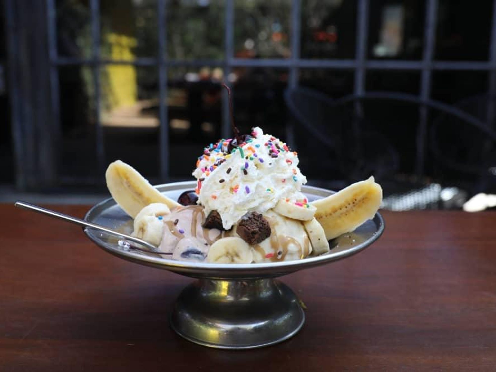Sway Thai banana split
