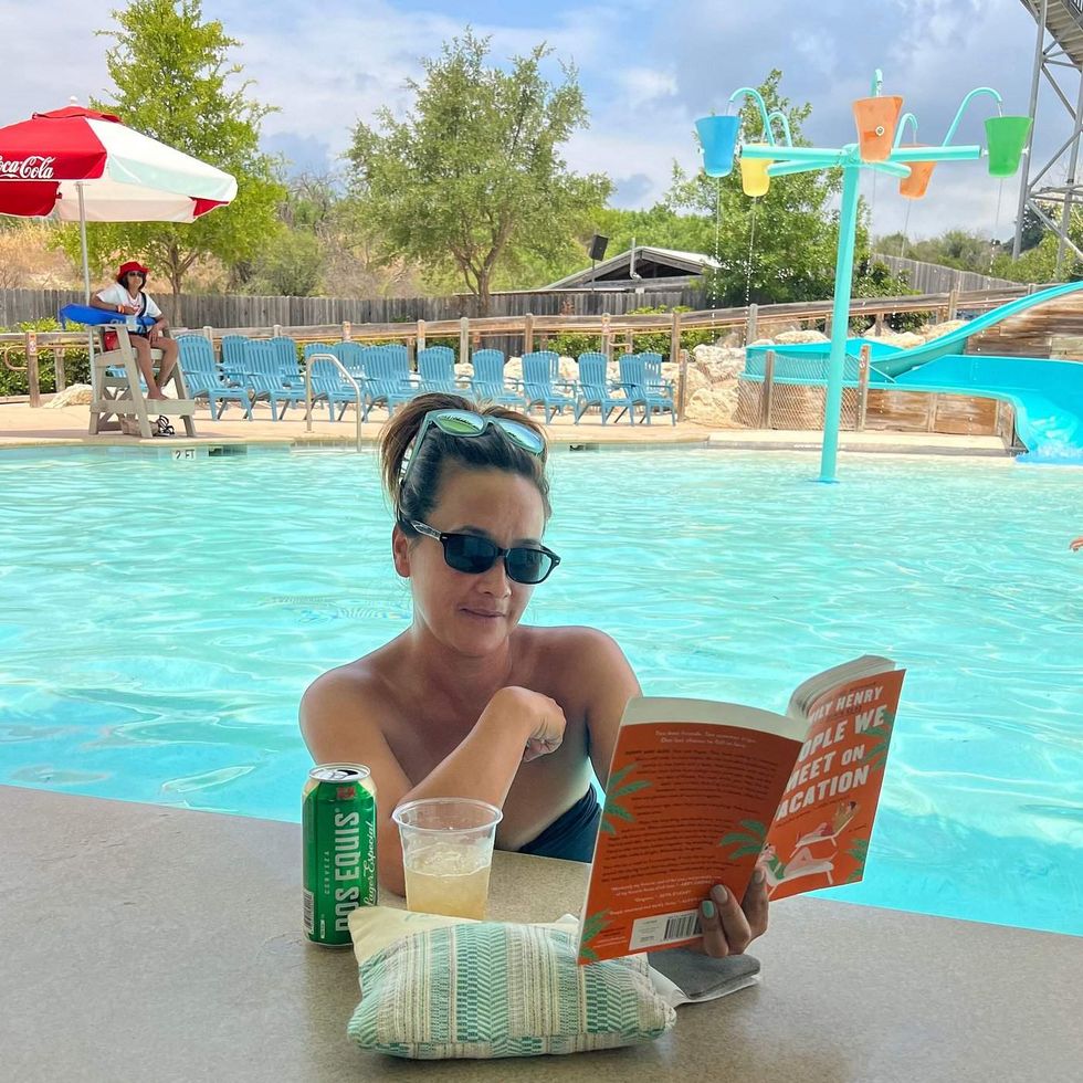 Swim up bar at Six Flags waterpark