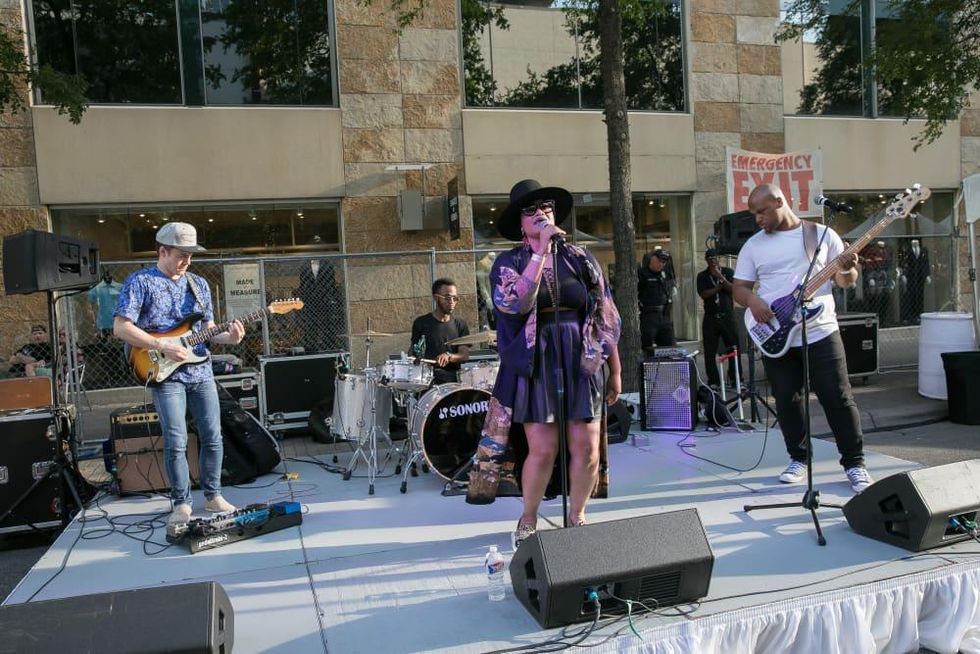 Tameca Jones 2nd Street White Linen