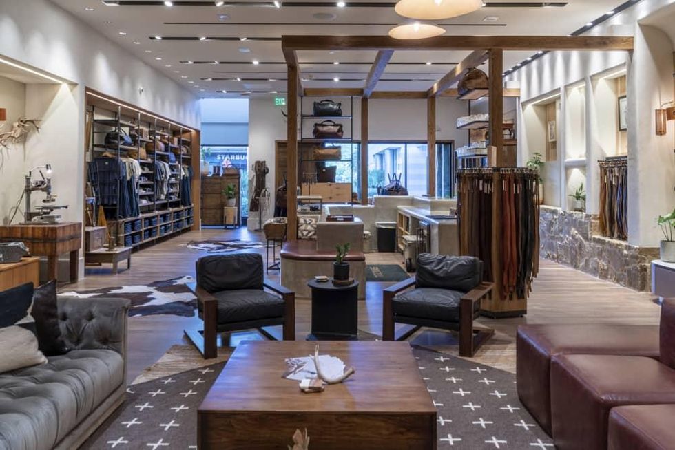 tecovas san antonio seating interior