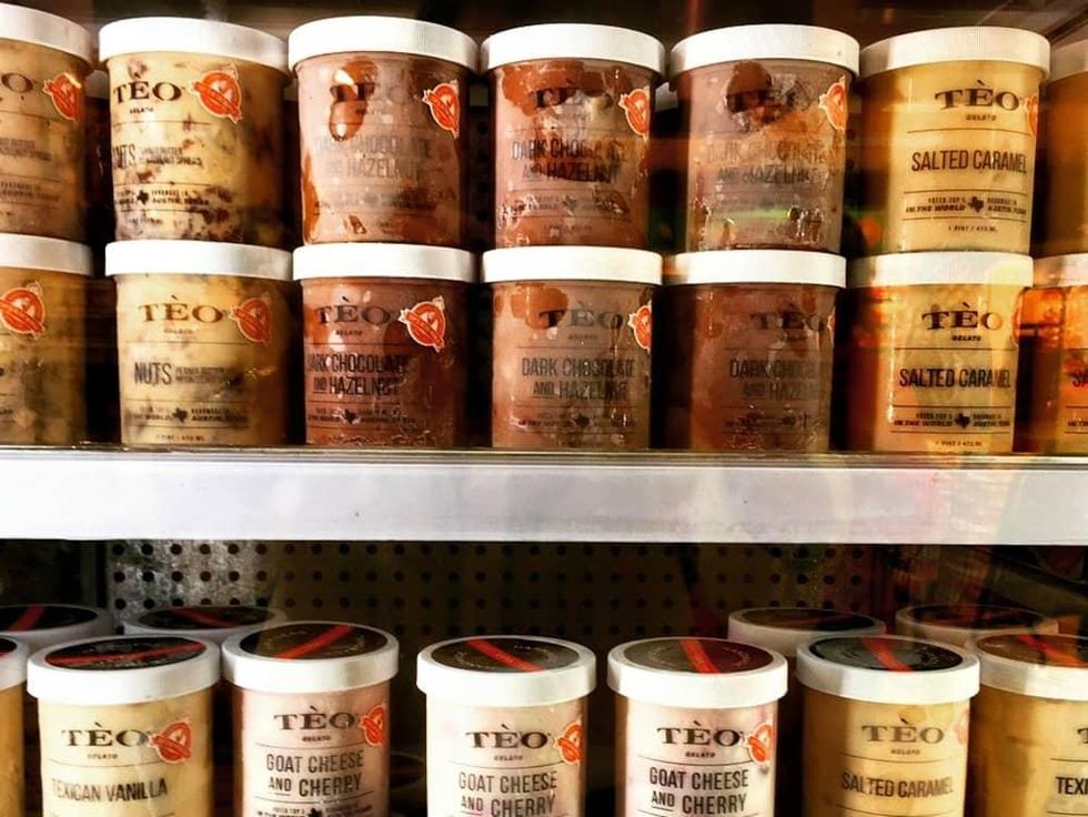 Teo Gelato product shelves brand