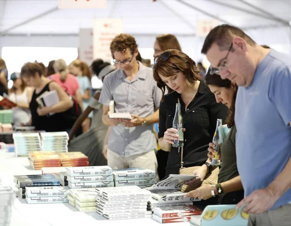 Texas Book Festival people reading