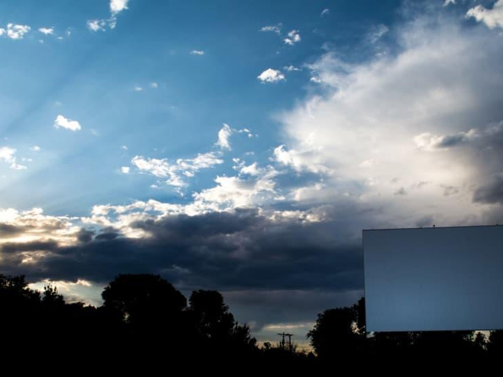 the globe drive-in theater in hutto