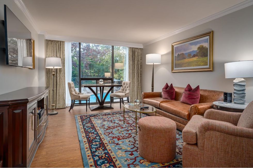 The Houstonian Hotel Club and Spa Bush Suite living room
