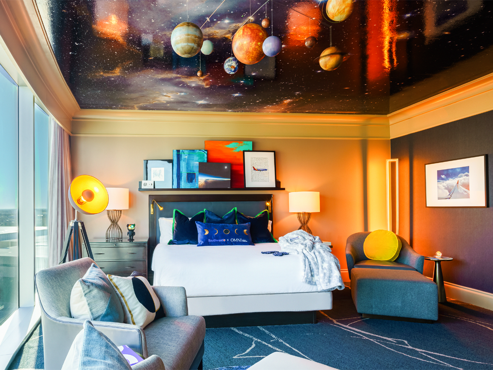 Total eclipse themed room at Omni Hotels