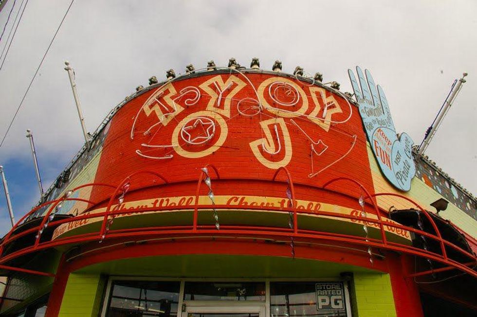 Toy Joy on the Drag exterior