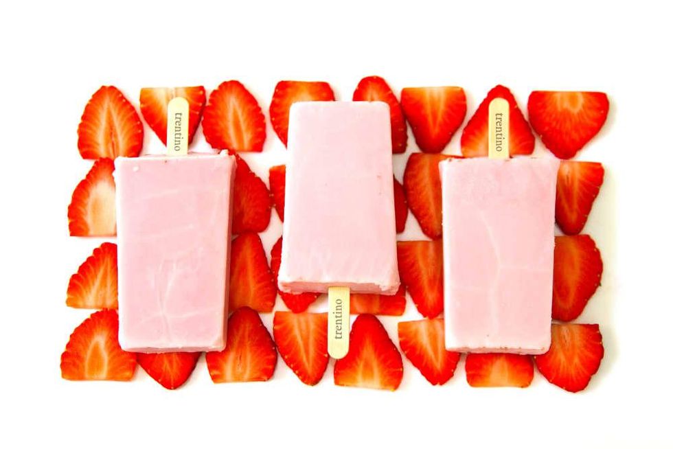 Trentino gelato pops strawberry strawberries
