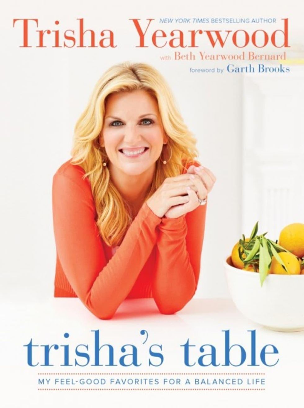 Trisha Yearwood Discusses Garths' Pasta Salad, Cookware, and the Bling in  Her Ring