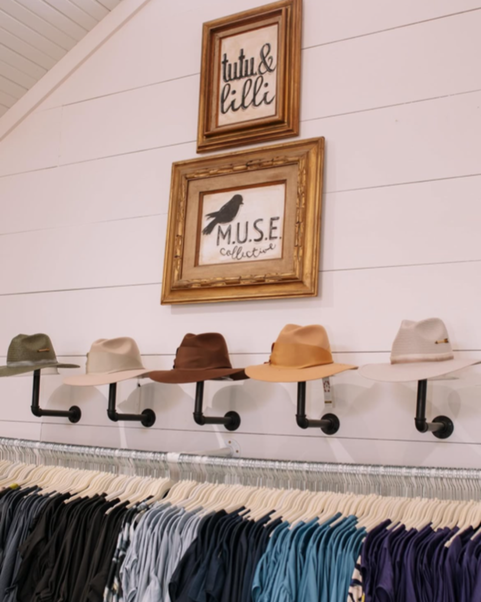 Tutu & Lilli Round Top