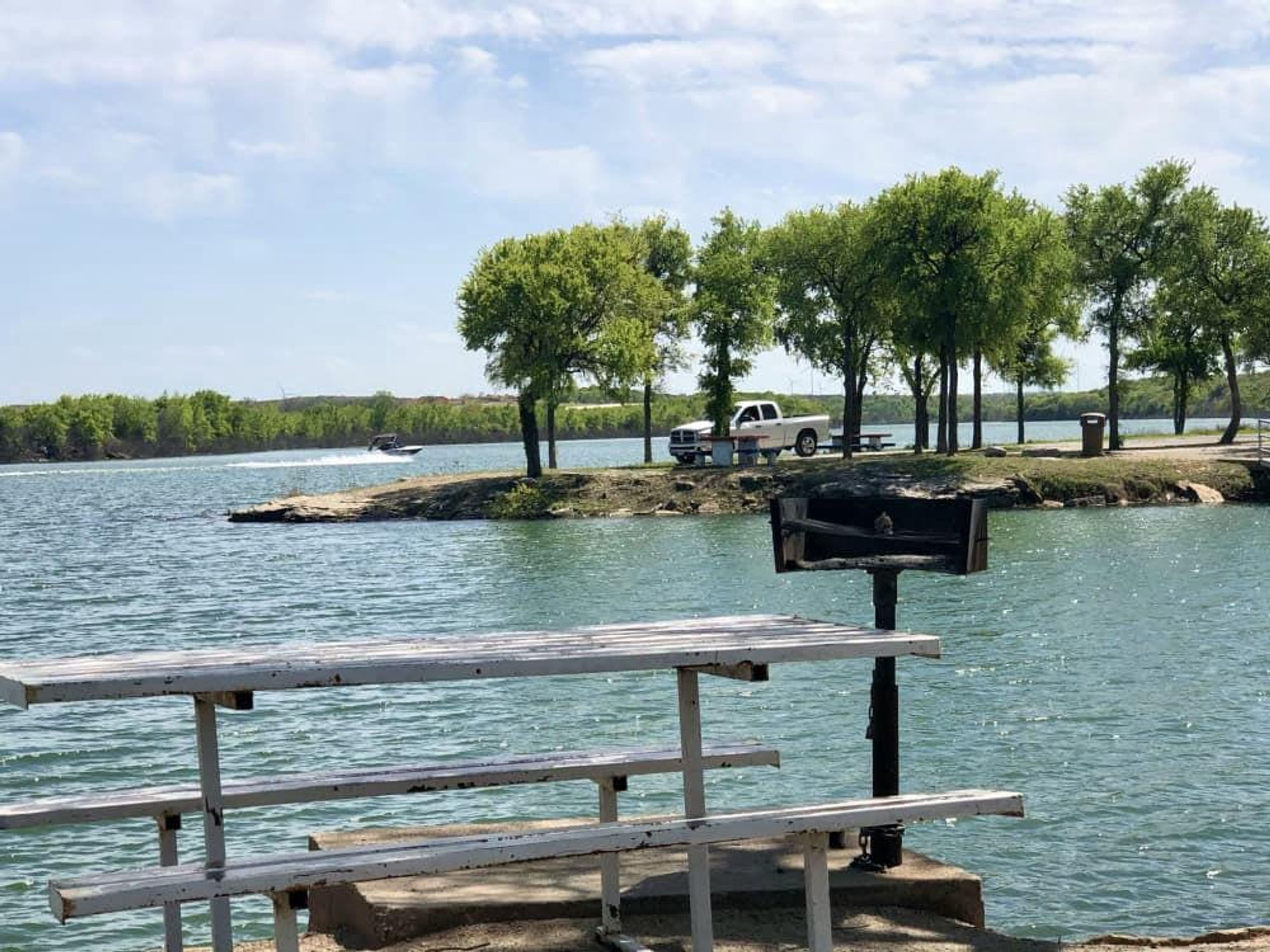 twin lakes jacksboro