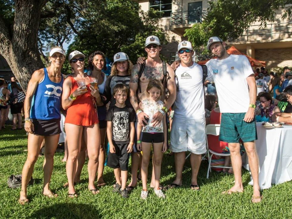 Tyler's Dam That Cancer_Flatwater Foundation_Happy Hour_Kepler family and friends_2015