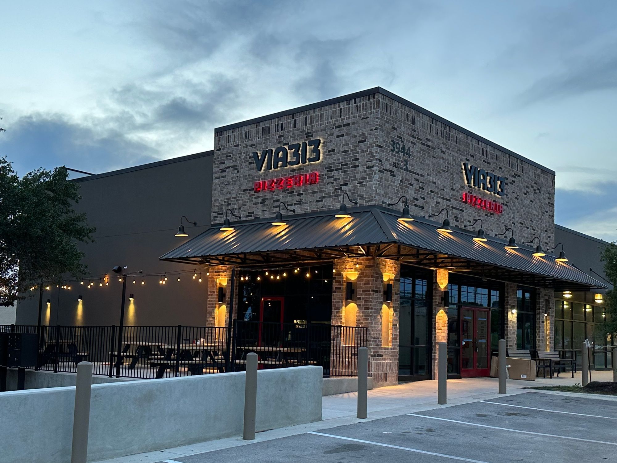 Via 313 Bee Cave exterior