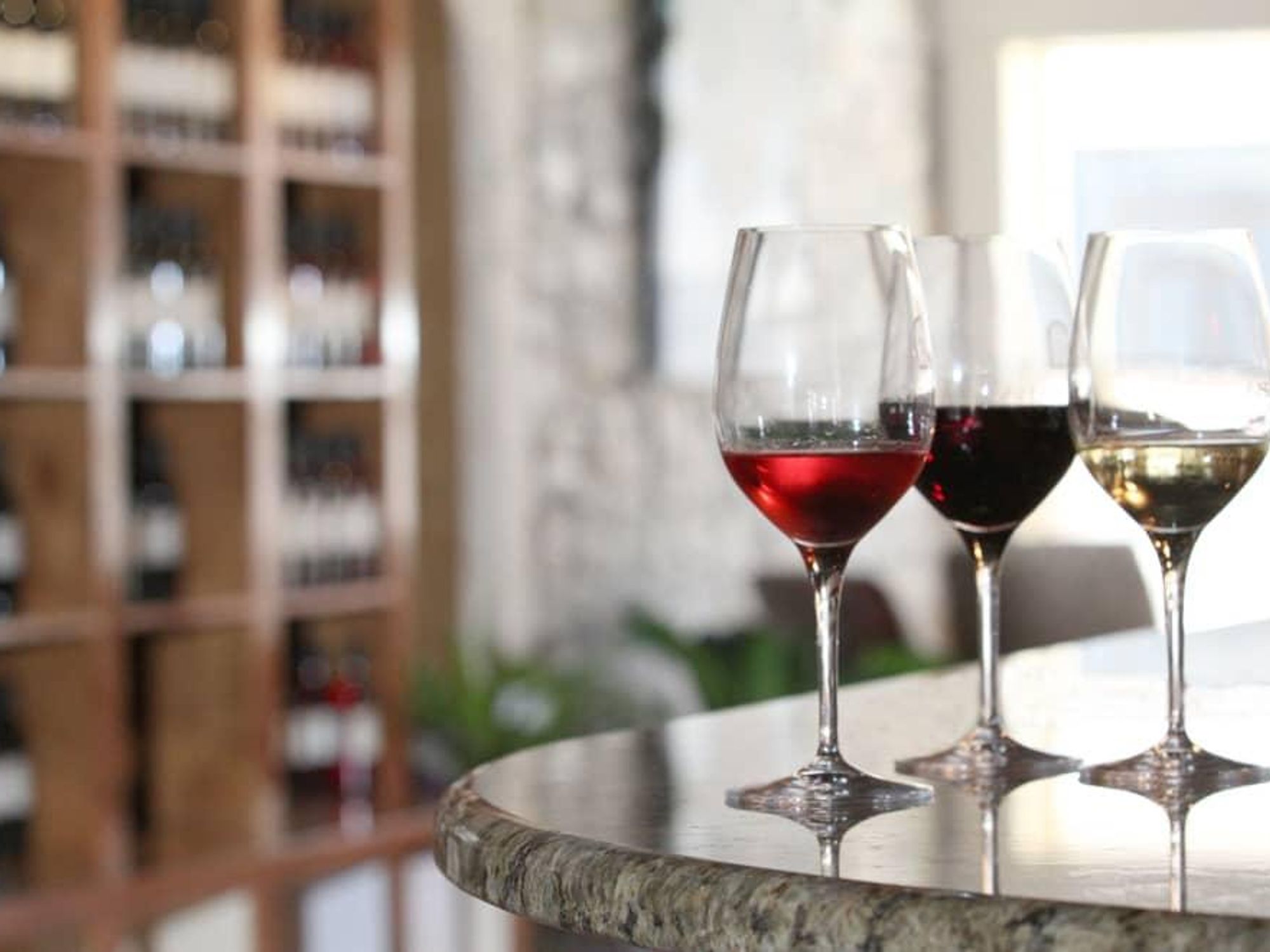 Wedding Oak Winery wine glasses white red rose